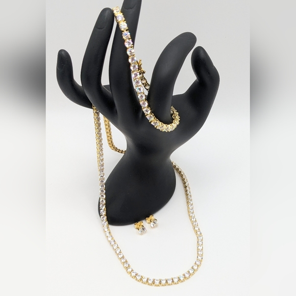 NEW SET 18k, Necklace, Bracelet & Earrings, 4 Pieces, Cubic Zirconia, 18k, 925, - Picture 4 of 14